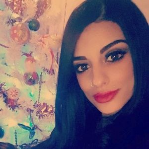 Meet your Posher, Aisha